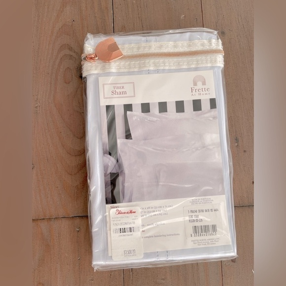 Frette light lavender cotton euro sham in fleur NWT - Picture 2 of 2